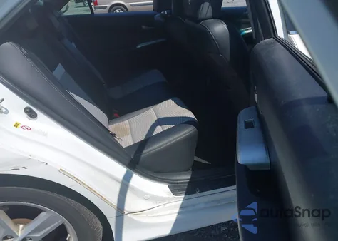 2014 Toyota Camry Se z USA, uszkodzony, nr VIN 4T1BF1FK7EU829181